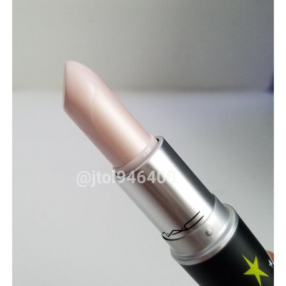 Mac Bubbles Lipstick - Picture 4 of 8